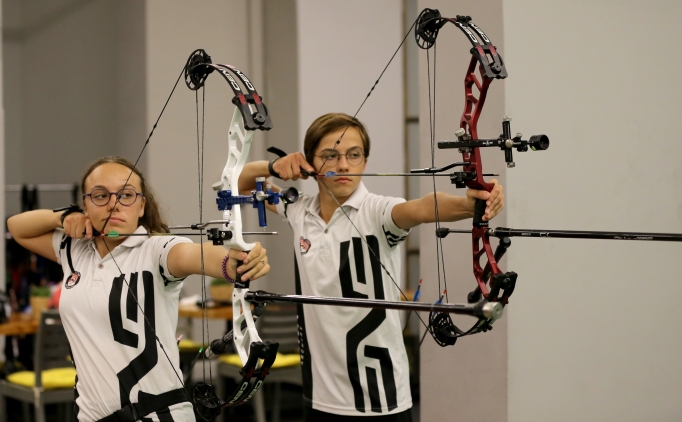 �ift yumurta ikizi ok�ular�n hedefi milli forma!