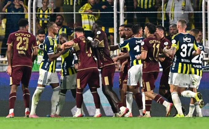 Sadri �ener'den sert s�zler: 'Hakem tarlada patates toplas�n!'