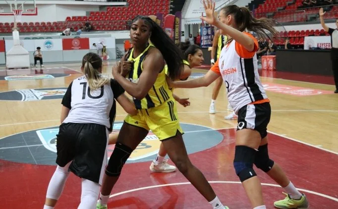 Erciyes Kupas Kadnlar Turnuvas manda Fenerbahe galip