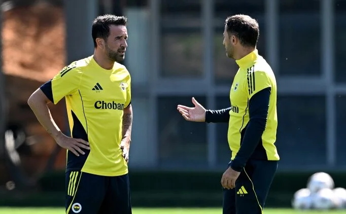 Fenerbahçe'de Gökhan Gönül ile ayrılık kararı!