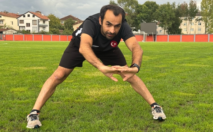 G�rme engelli Ertu�rul Demirel, hayata futbolla ba�land�