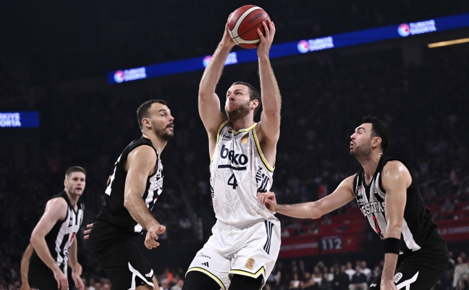 Fenerbah�e Beko, final serisinde 3'te 3 yapt�!