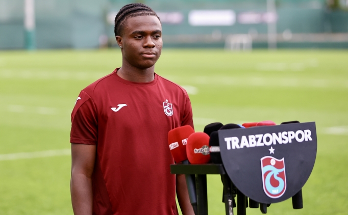 Oulai: 'Trabzonspor'daki amacm kupalar kazanmak'