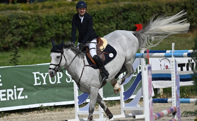 Binicilikte Cumhurbakanl Kupas'n, Yzba Burak Uluay kazand.