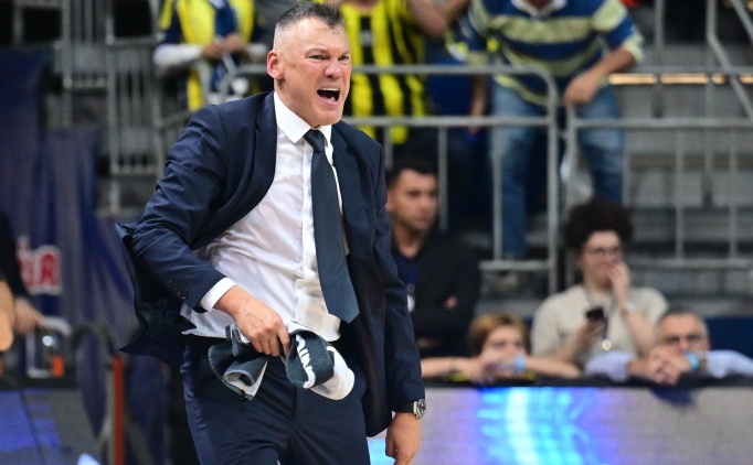 Fenerbah�e Beko, Litvanya'da ma�lup