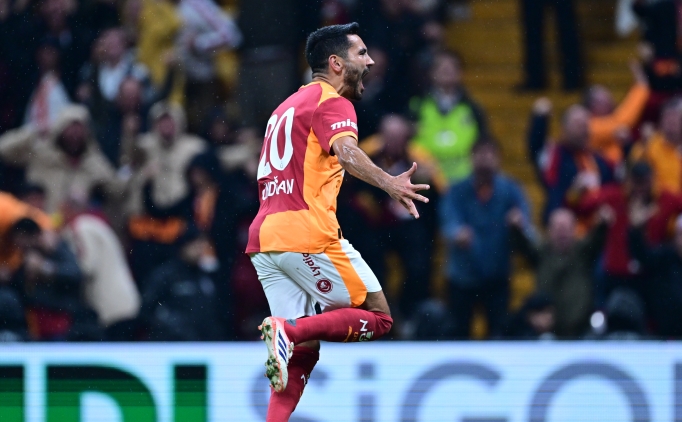 �lkay G�ndo�an, sar�-k�rm�z�l� formayla ilk gol�n� att�