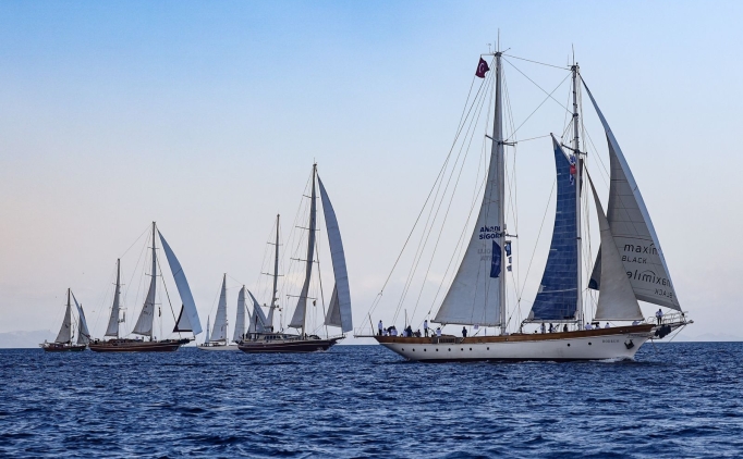 Maximiles Black The Bodrum Cup Yelken Yar��lar�, Yal�kavak��asos etab�yla devam etti