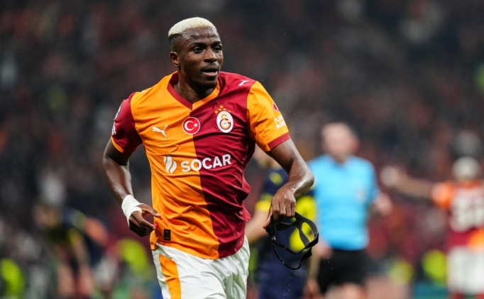 Victor Osimhen, derbiyle d�nd�!