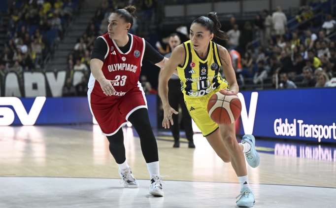 Fenerbah�e Opet'ten Olympiakos'a 21 say� fark!