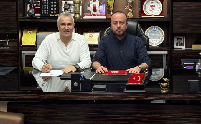 Sivasspor'da Mehmet Alt�parmak d�nemi!