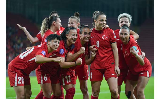 A Milli Kadn Futbol Takm'nn 2027 Dnya Kupas yolundaki rakipleri!