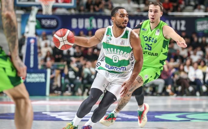 Bursaspor Basketbol, deplasmanda farkl� ma�lup!
