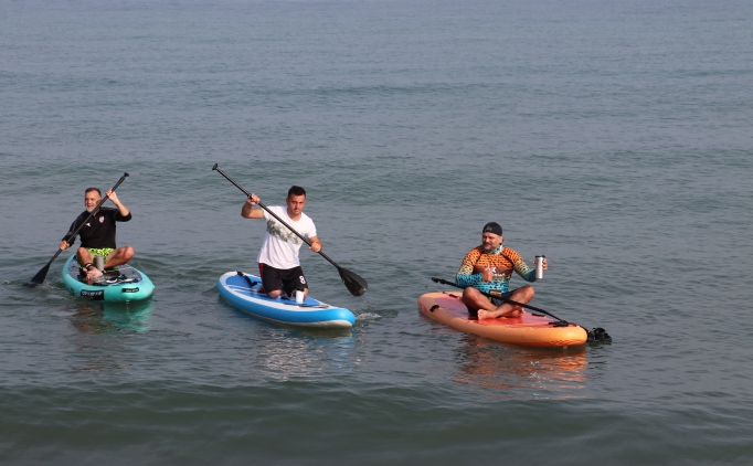 Karadeniz'de k�rek s�rf� yayg�nla��yor