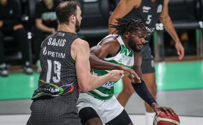 Bursaspor nefes kesen mata Petkimspor'u devirdi