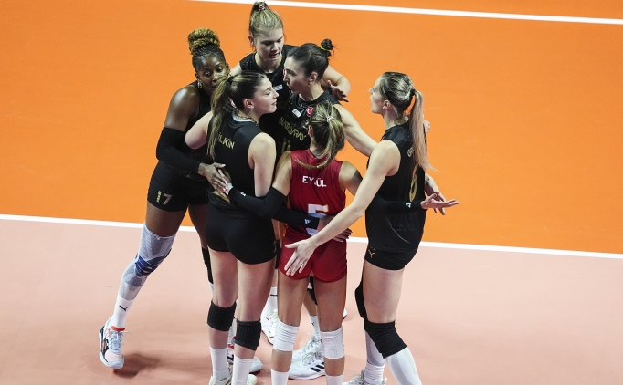 Galatasaray Daikin, Bah�elievler Belediyespor'u 3-0'la ge�ti