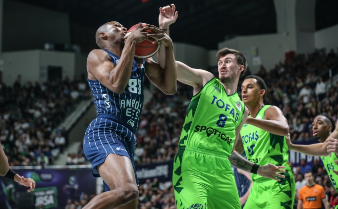 TOFA, sahasnda Anadolu Efes'i devirdi!