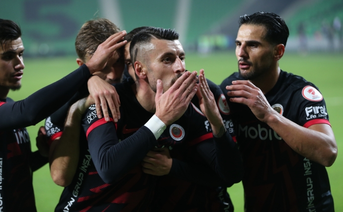 Genlerbirlii, Sakarya'da ikinci yar ald!