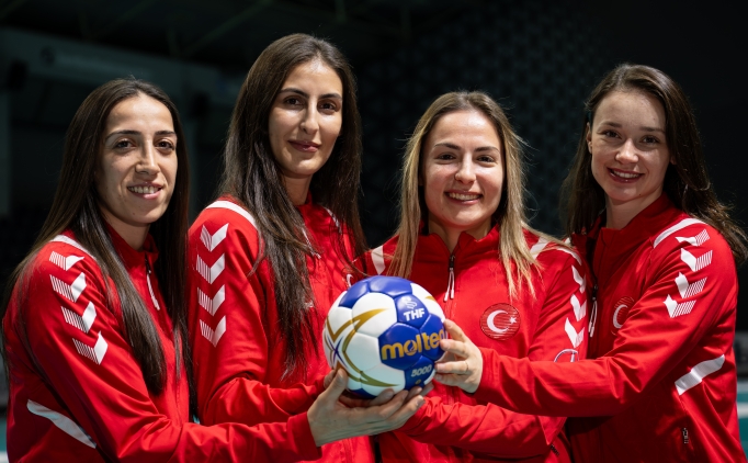 A Milli Kadn Hentbol Takm'nn 'ok ma' taktii