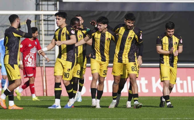 stanbulspor'dan Saryer'e gol yamuru!