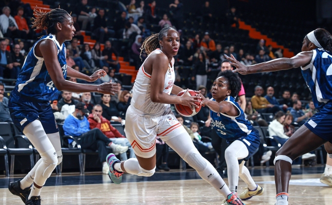 Emlak Konut bu hafta �spanya deplasman�nda