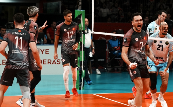 Ziraat Bankkart, sahasnda Tours'u yendi