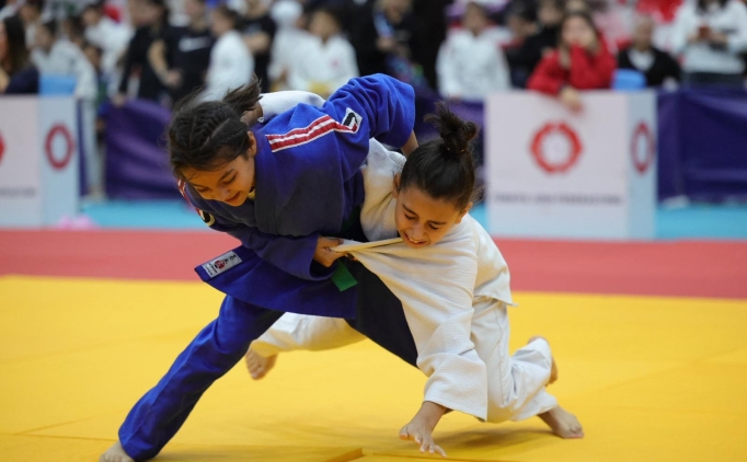 9. Uluslararas Madenci Kupas Judo Turnuvas balad