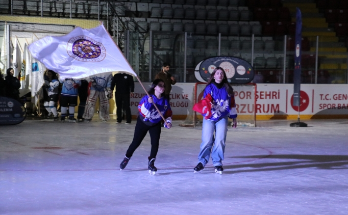 Erzurum'da Buz Hokeyi K�� Spor Oyunlar�'n�n a��l���!