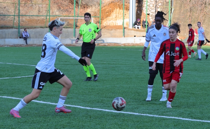 Be�ikta� Kad�n Futbol Tak�m�, deplasmanda Y�ksekovaspor'a yenildi