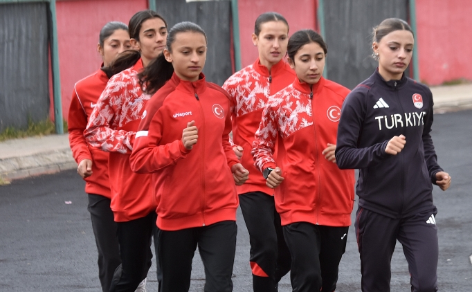 Van'�n ko�ucu k�zlar�, bu y�l 46 madalya kazand�