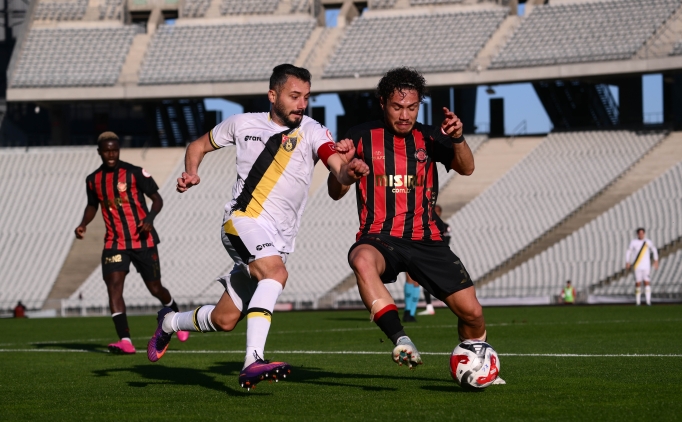 Karag�mr�k - �stanbulspor ma�� sessiz
