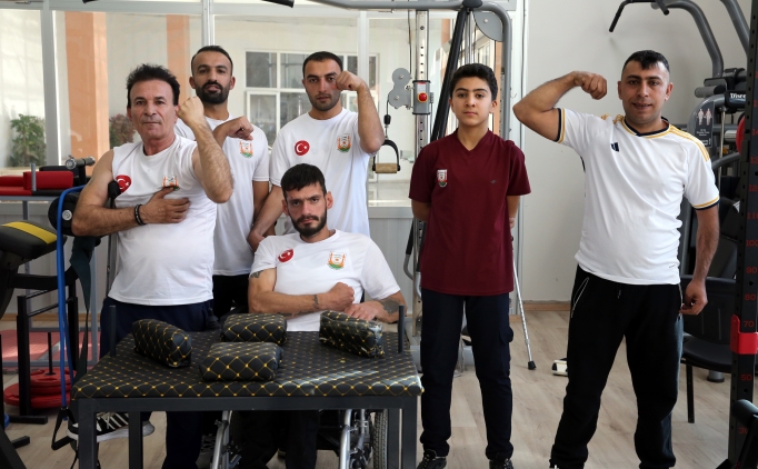 �anl�urfa'n�n 'g��l� bilekleri' T�rkiye �ampiyonlu�una odakland�