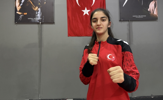 Milli tekvandocu 13 ya��ndaki Berfin'in hedefi d�nya �ampiyonlu�u