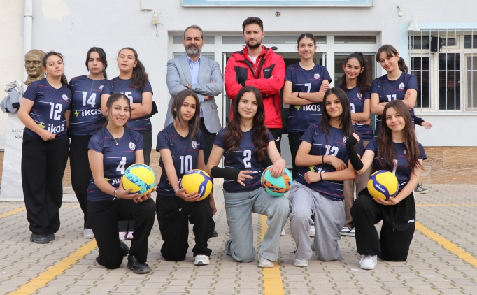 Beton zeminde ula��lan bir �ampiyonluk hikayesi; 'Bozk�r�n Sultanlar�'