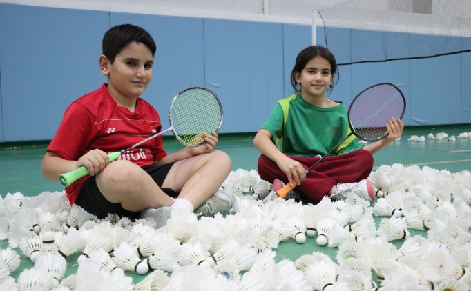 Erzincan, yeti�tirdi�i milli sporcularla badmintondaki ba�ar� ��tas�n� y�kseltiyor