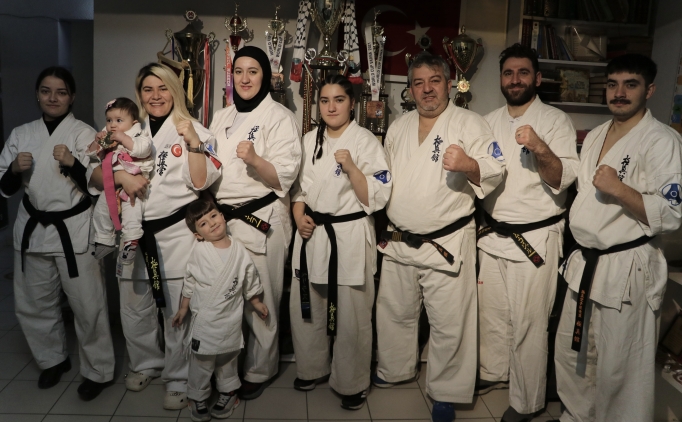 Sporcu ailenin 'be�ikte ba�layan' karate sevgisi
