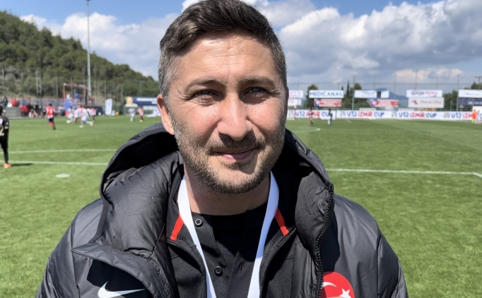 Sabri Sar�o�lu, 19 Ya� Alt� Milli Futbol Tak�m�'ndaki g�revinden ayr�ld�