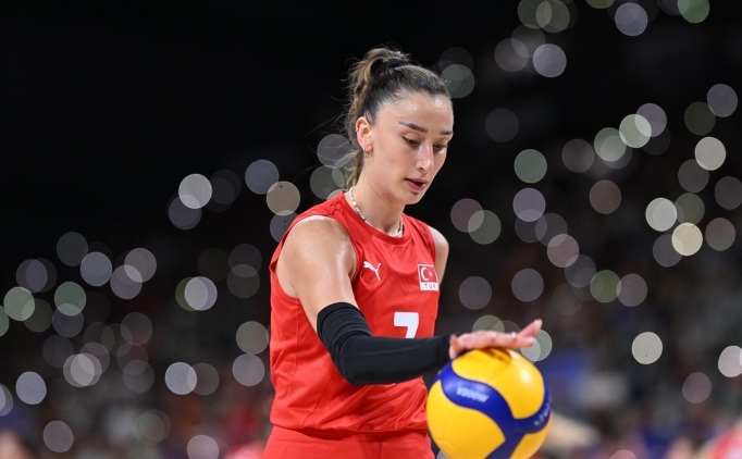 Fenerbah�e, Hande Balad�n'� a��klad�