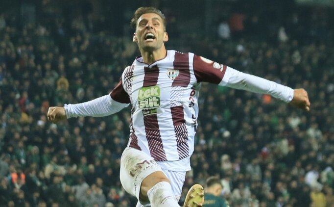 40'l�k Paixao, Band�rmaspor'u kurtard�