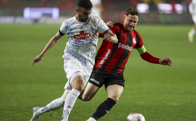 Ghezzal'dan Masuaku payla��m�: 'Yeni R�diger'