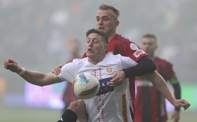 Gaziantep'te ayr�l�k: Ertu�rul Ersoy