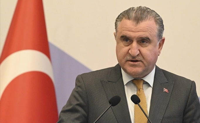 Osman A�k�n Bak'tan Antren�rler G�n� kutlamas�