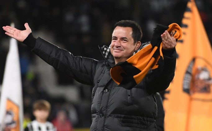 Acun Ilcal, Trabzonspor'dan iki isme talip!