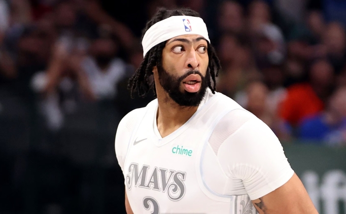 Davis'in bu sezon d�n�p d�nmeyece�i belirsizli�ini koruyor