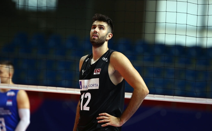 Fenerbah�e Erkek Voleybol Tak�m�, Adis Lagumdzija'y� kadrosuna katt�