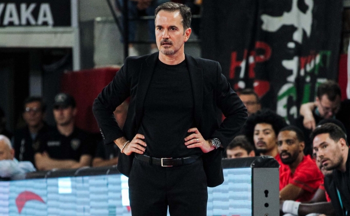 Antren�r Ahmet �ak�, Kar��yaka'ya veda etti