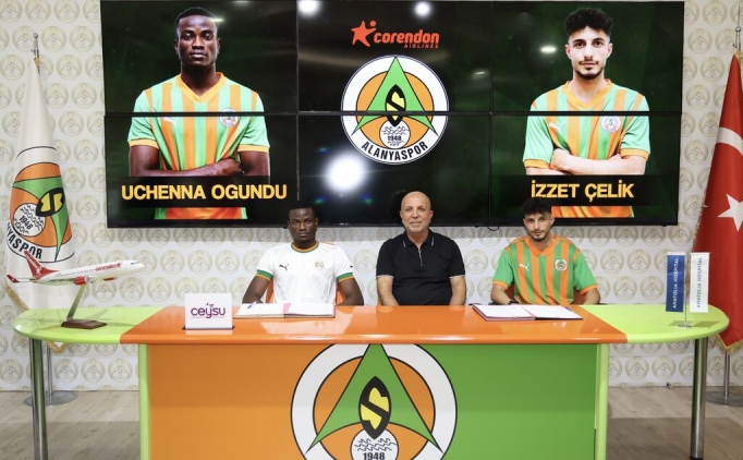 Alanyaspor, Uchenna Ogundu ve �zzet �elik i�in imza t�reni d�zenledi