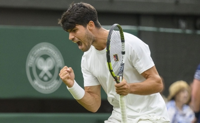 Tek erkeklerde dünya 2 numarası Alcaraz, Wimbledon'da çeyrek finalde!