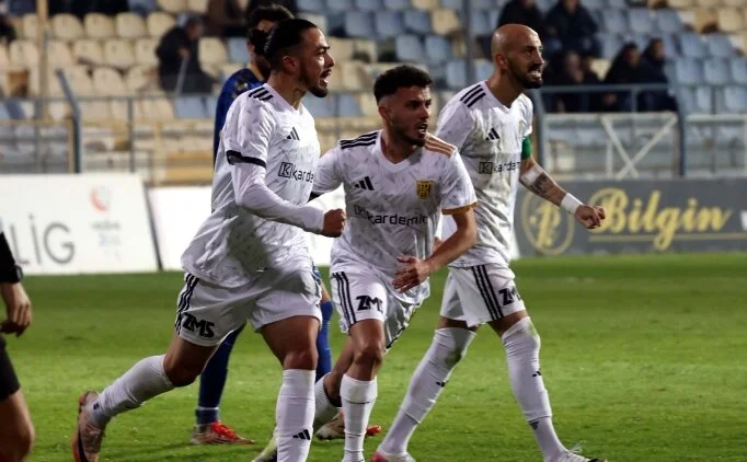 Alia�a FK evinde oynayacak