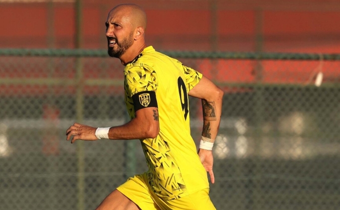 Aliaa FK'da Ahmet lhan'dan ampiyonluk mesaj