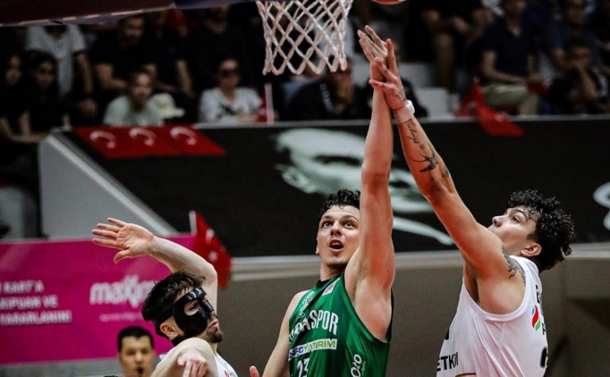 Bursaspor, �zmir'den galibiyetle d�nd�